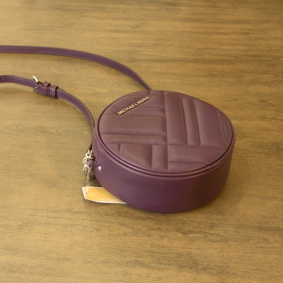 Michael Kors Handbags - Michael Kors Vivianne Canteen